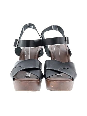 Universal Thread Sandals (view 2)