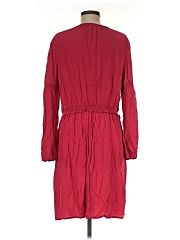 Old Navy Casual Dress (view 2)