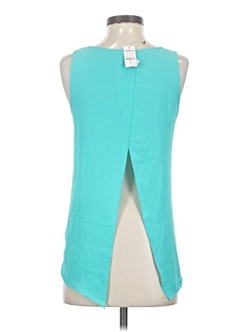 Express Outlet Sleeveless Top (view 2)