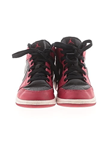 Air Jordan Sneakers (view 2)