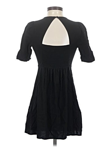 Old Navy Casual Dress (view 2)