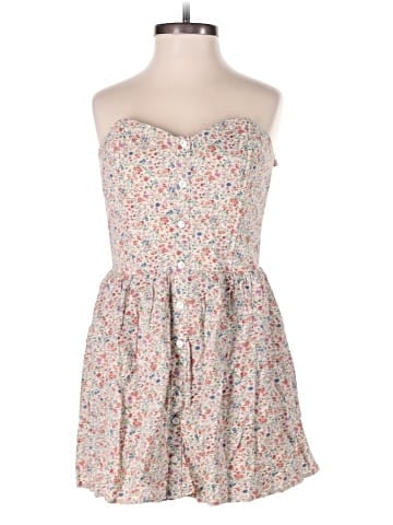 Pins and Needles Casual Dress (view 1)