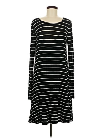 Old Navy Casual Dress (view 1)