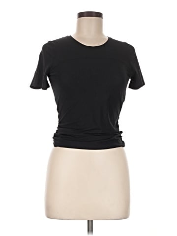 Lululemon Athletica Short Sleeve T-Shirt (view 1)