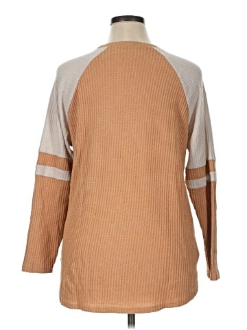American Eagle Outfitters Pullover Sweater (view 2)