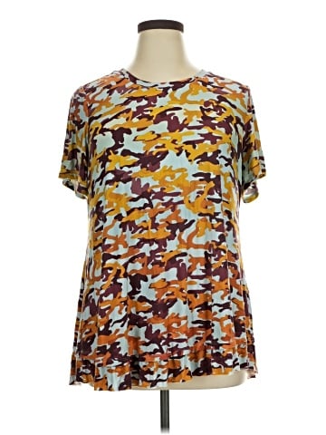 LOGO by Lori Goldstein Short Sleeve T-Shirt (view 1)