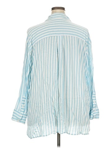 Torrid 3/4 Sleeve Button-Down Shirt (view 2)