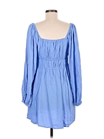 Old Navy Casual Dress (view 2)