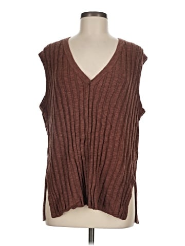 FP BEACH Sweater Vest (view 1)