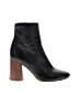 Vince. 100% Leather Black Ankle Boots Size 8 1/2 - photo 1