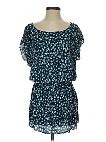 PinkyOtto Short Sleeve Blouse (view 1)