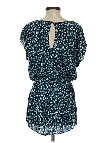 PinkyOtto Short Sleeve Blouse (view 2)