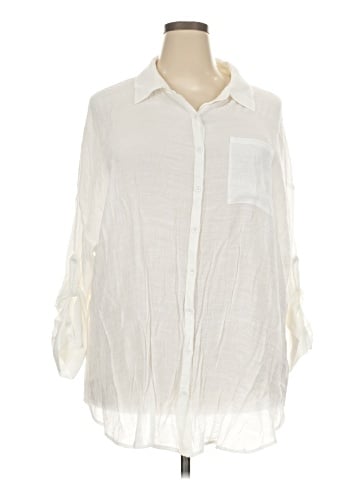 Torrid 3/4 Sleeve Button-Down Shirt (view 1)