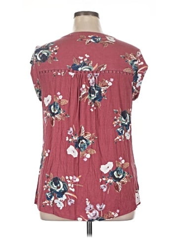 Daniel Rainn Sleeveless T-Shirt (view 2)
