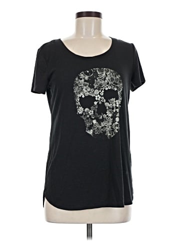 Maurices Short Sleeve T-Shirt (view 1)