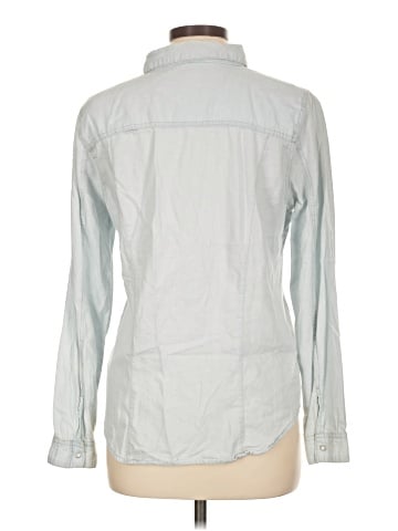 Charlotte Russe Long Sleeve Button-Down Shirt (view 2)