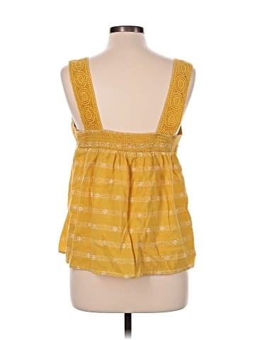 Old Navy Sleeveless Blouse (view 2)