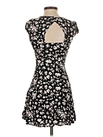 Cotton On Casual Dress (view 2)