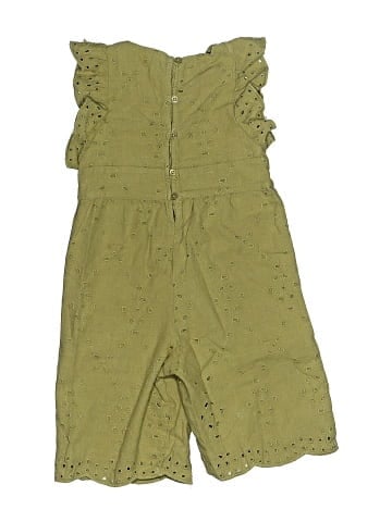 Zara Short Sleeve Outfit (view 2)