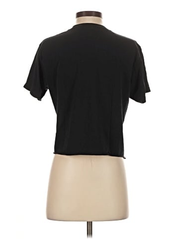 Uniqlo Short Sleeve T-Shirt (view 2)