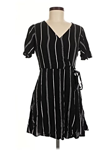 Xhilaration Casual Dress (view 1)