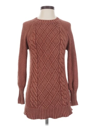 American Eagle Outfitters Pullover Sweater (view 1)