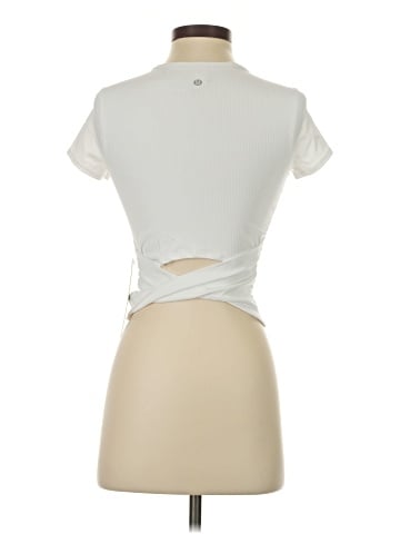 Lululemon Athletica Short Sleeve Turtleneck (view 2)