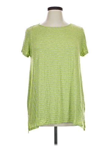 Lisa Rinna Short Sleeve T-Shirt (view 1)