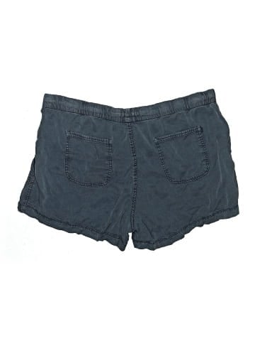 Gap Shorts (view 2)