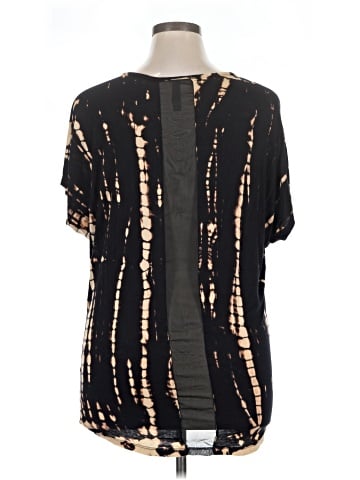 Jesse & J Short Sleeve Blouse (view 2)
