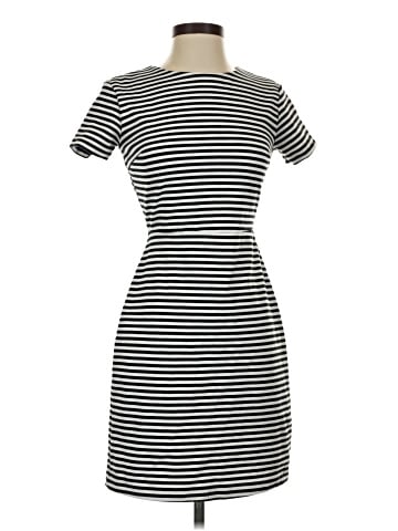 Old Navy Casual Dress (view 1)