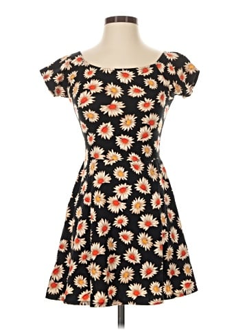 Forever 21 Casual Dress (view 1)
