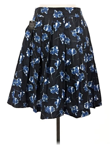 Simply Styled Casual Skirt (view 2)