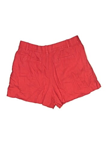 Gap Shorts (view 2)