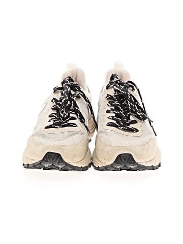 VEJA Sneakers (view 2)