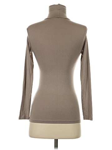 Uniqlo Long Sleeve Turtleneck (view 2)