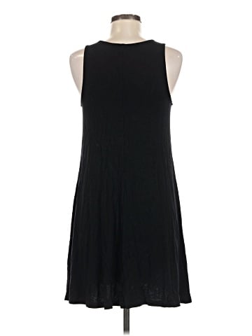 Old Navy Casual Dress (view 2)