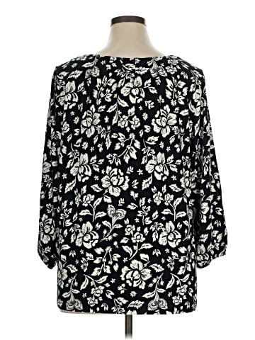 Croft & Barrow 3/4 Sleeve Blouse (view 2)