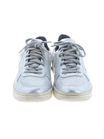 VEJA Sneakers (view 2)