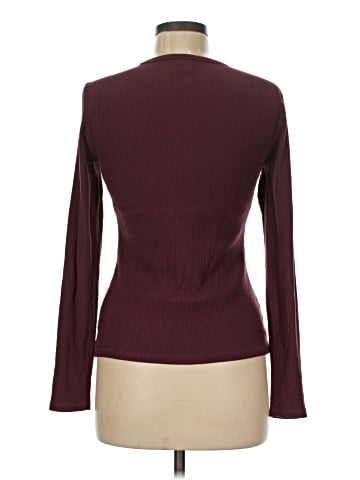 Old Navy Long Sleeve T-Shirt (view 2)