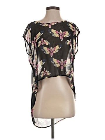 Teenage Runaway Short Sleeve Blouse (view 1)