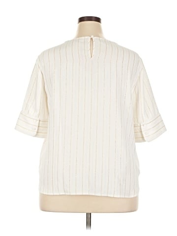 Vince Camuto Short Sleeve T-Shirt (view 2)