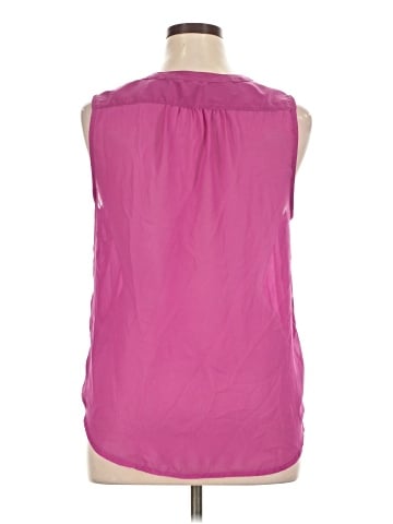 American Eagle Outfitters Sleeveless Blouse (view 2)