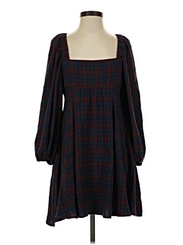 Urban Outfitters Casual Dress (view 1)