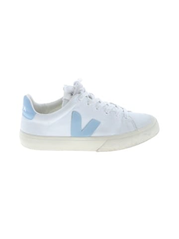 VEJA Sneakers (view 1)