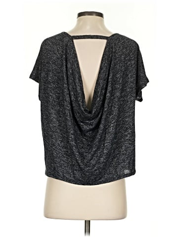 Express Outlet Short Sleeve Top (view 2)