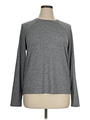 Lululemon Athletica Long Sleeve T-Shirt (view 1)