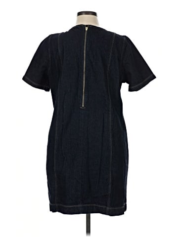 Old Navy Casual Dress (view 2)