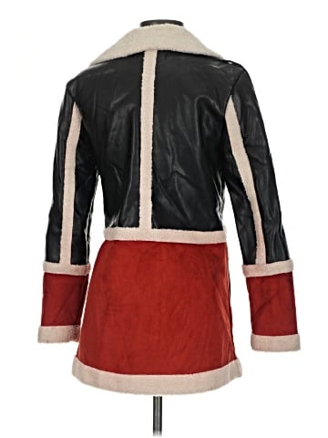 Romeo & Juliet Couture Coat (view 2)
