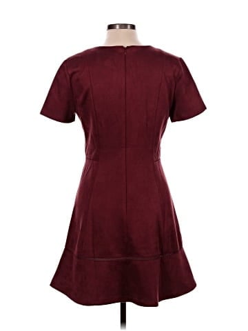 Donna Morgan Casual Dress (view 2)
